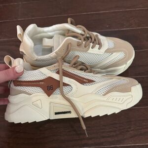 Monotone beige nude brown tennis shoes